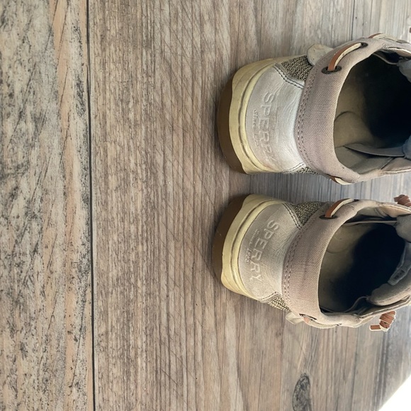 Sperry - Picture 4 of 5